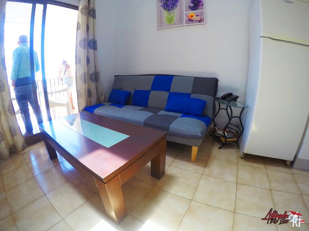 Castle Harbour Aparthotel Los Cristianos  Exterior foto
