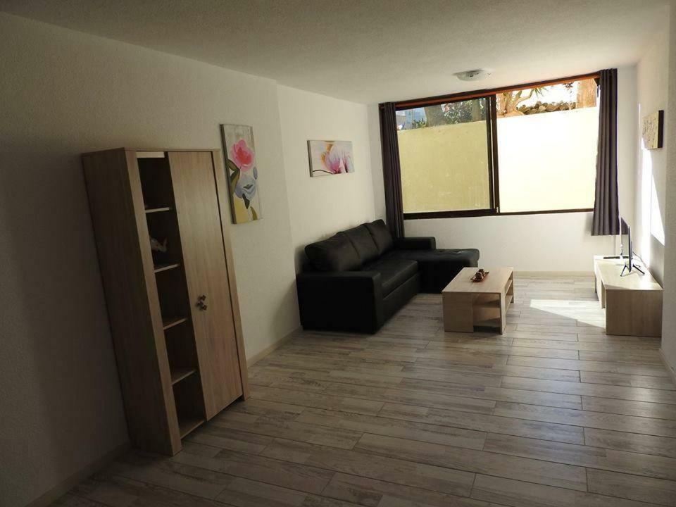 Castle Harbour Aparthotel Los Cristianos  Exterior foto