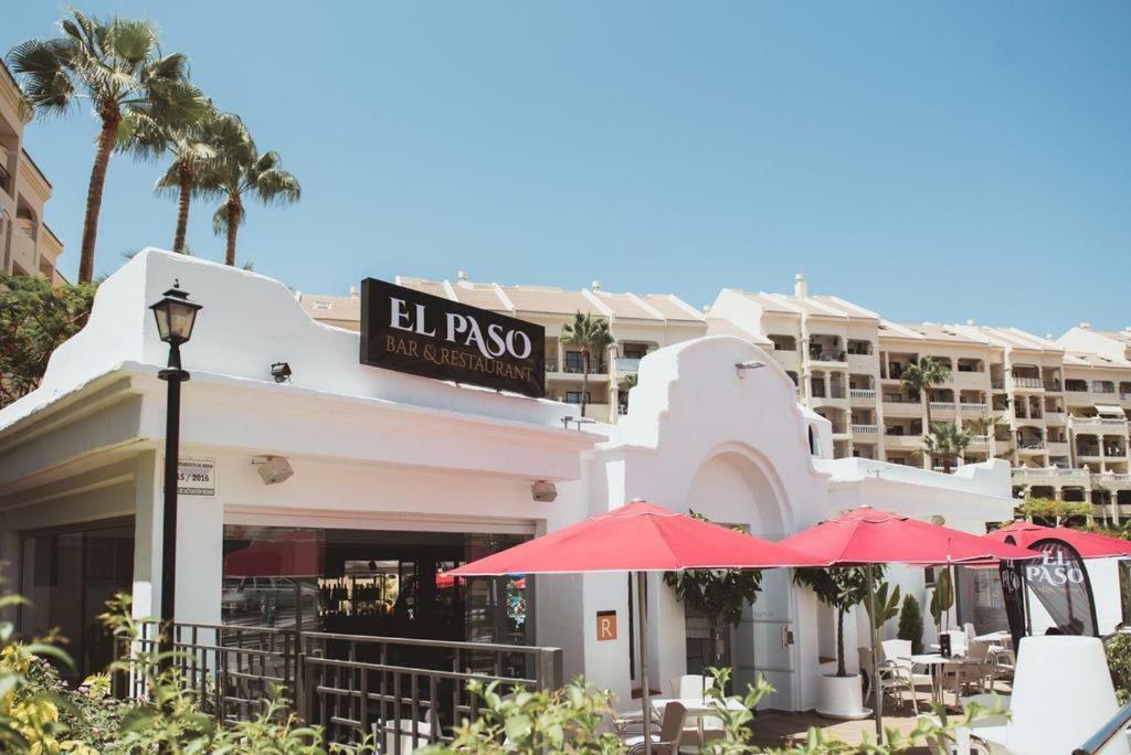 Castle Harbour Aparthotel Los Cristianos  Exterior foto