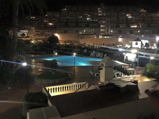 Castle Harbour Aparthotel Los Cristianos  Exterior foto