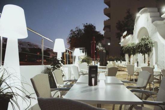 Castle Harbour Aparthotel Los Cristianos  Exterior foto